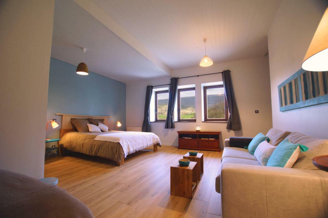 Terres De La Grange Bed & Breakfast Cuisiat Ngoại thất bức ảnh